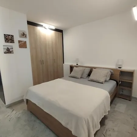 Terrasse, Centre-ville, 5 Min De La Appartement *