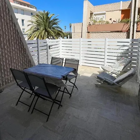 Terrasse, Centre-ville, 5 Min De La Apartment